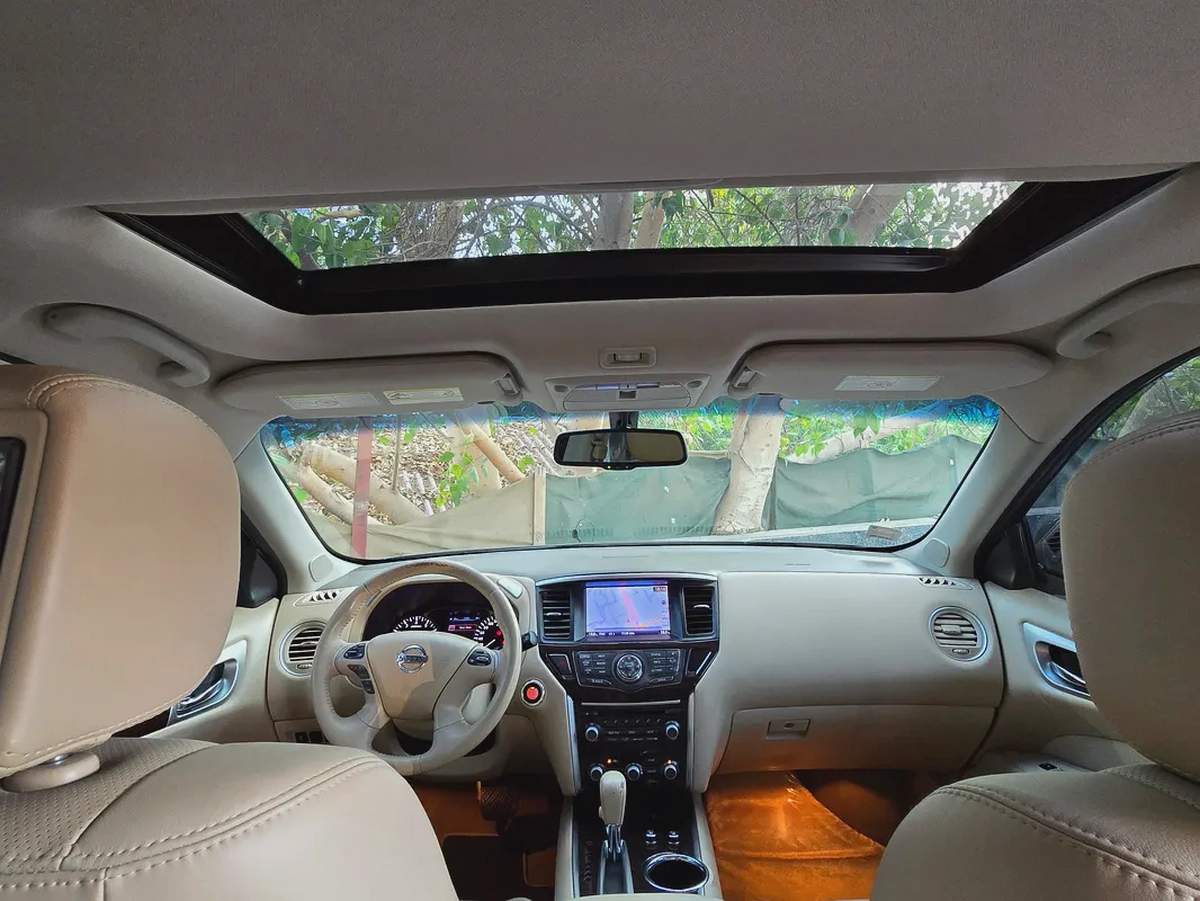Nissan Pathfinder SL | Full Option | GCC | Excellent condition-2-2