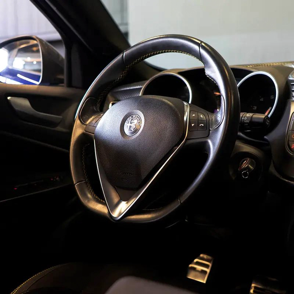 AED 669 P.M • 0% Downpayment • Alfa Romeo Giulietta Veloce • 1 Year Warranty-13-13