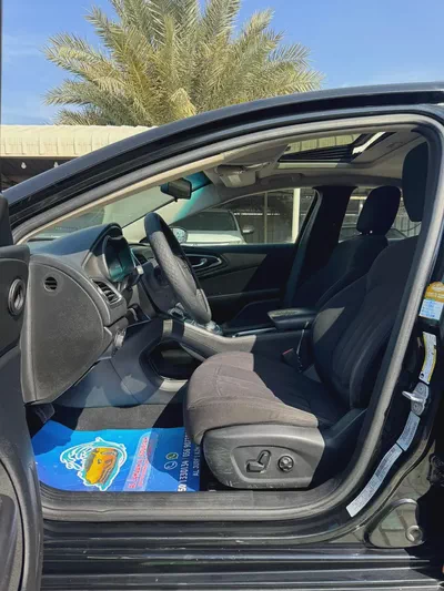 Chrysler 200 200C 2015 - American Specs - GCC Resale-9