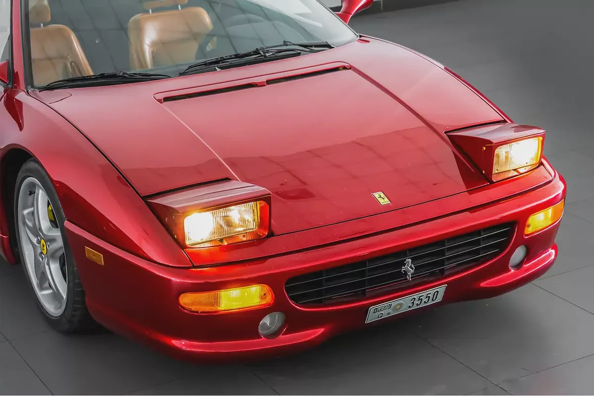 CASH : 635,000 AED | 1998 Ferrari F355 Spider / Gated Manual / USA SPEC-19-19