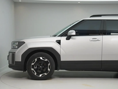 2025 Hyundai Santa Fe | GCC Specs | LOW mileage-2