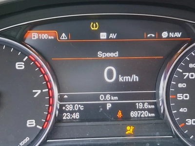 Audi A8-17