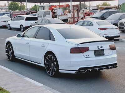 Audi A8-6