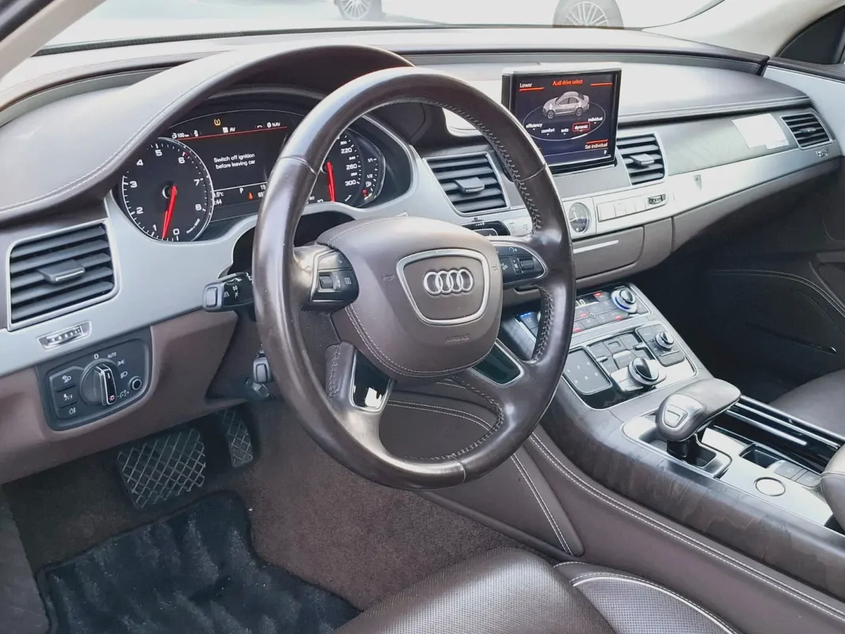 Audi A8-14-14