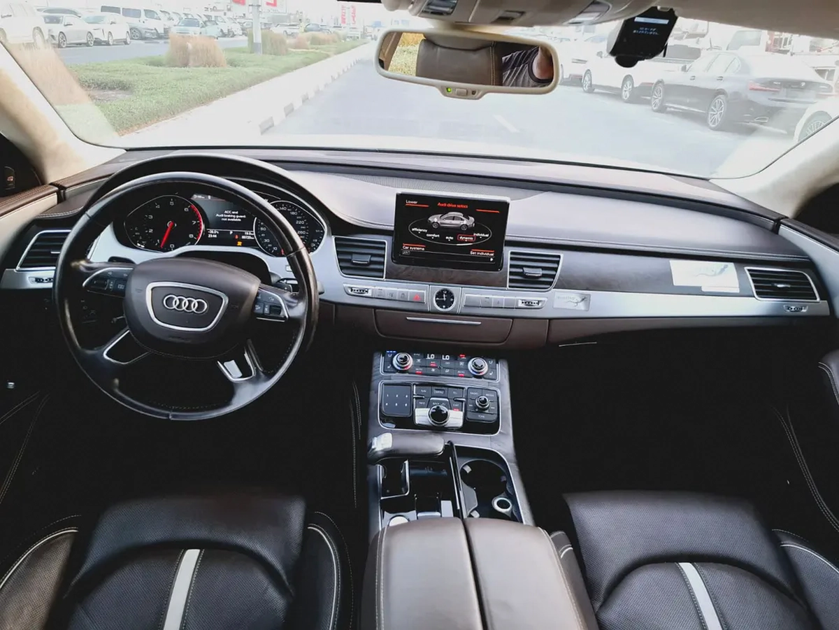 Audi A8-15-15
