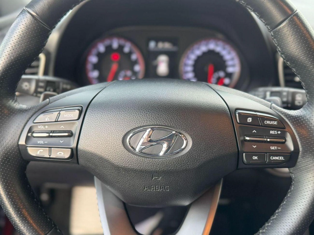 Hyundai Veloster Turbo GDI Turbo 1.6L-10-0