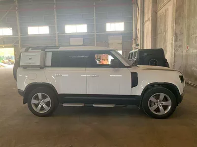 Land Rover Defender Land Rover Defender  P110- D300 – Premium Diesel 4x4 / 3.0L Inline-6 Twin Turbo Diesel / MY2024-1