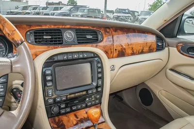 2006 - JAGUAR XJ8 - GOOD CONDITION - ONLY 43,000 KM-11