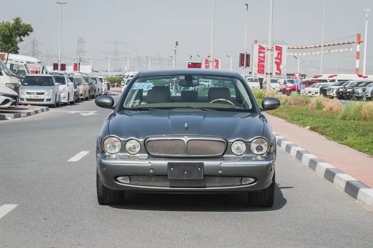 2006 - JAGUAR XJ8 - GOOD CONDITION - ONLY 43,000 KM-2-2