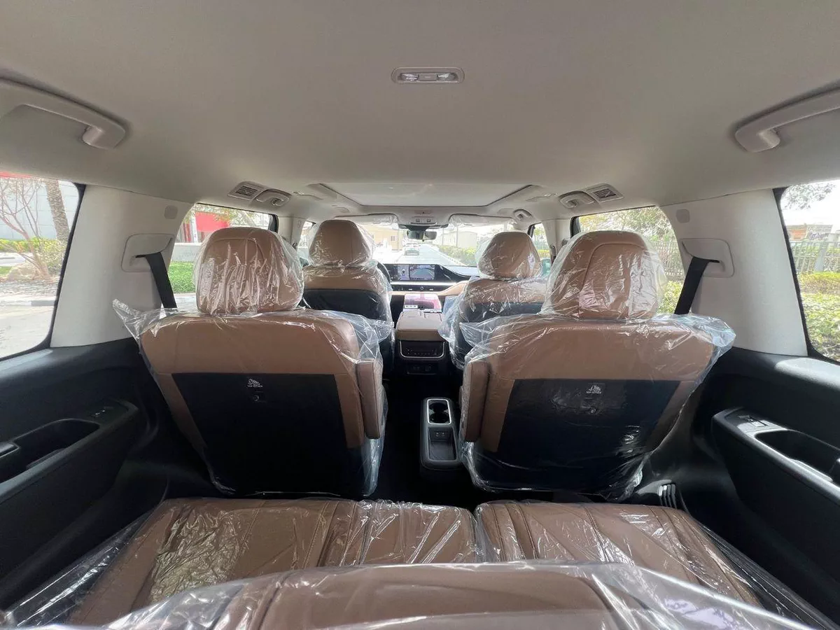 Infiniti QX80 SENSORY BENCH CHAIRS-14-0