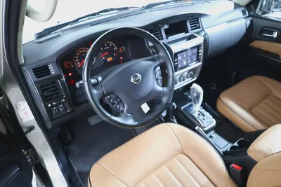 Nissan Patrol Super Safari 2022 GCC Specs-76000KM-PRISTINE CONDITION-10