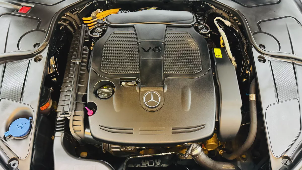 Mercedes-Benz S-Class S 400 h 2016 Japanese Specs-16-16