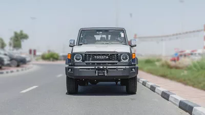 2026 Toyota Land Cruiser LC76 4.0L AT Petrol With Radar-Saudi Specs-3