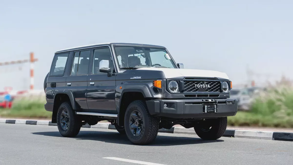 2026 Toyota Land Cruiser LC76 4.0L AT Petrol With Radar-Saudi Specs