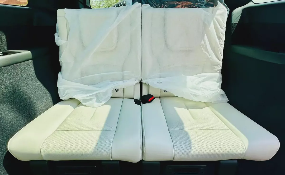 Rox 01 2026 VIP 6 Seater-17-17