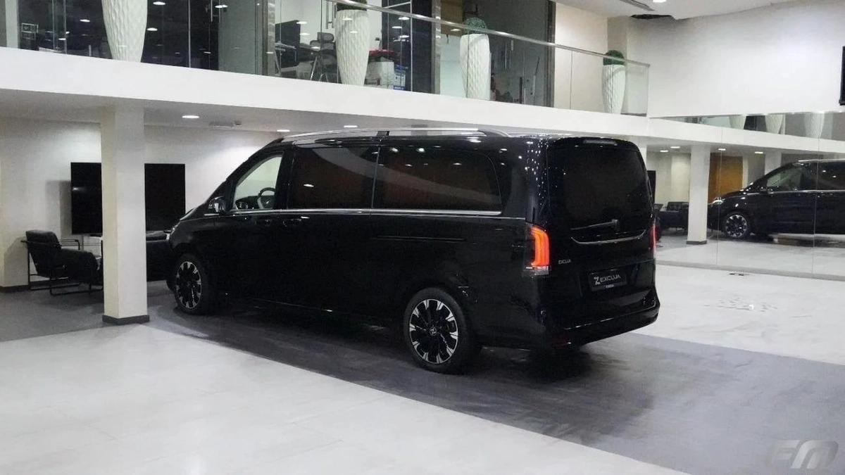 New Mercedes Benz V300 2025-7-7