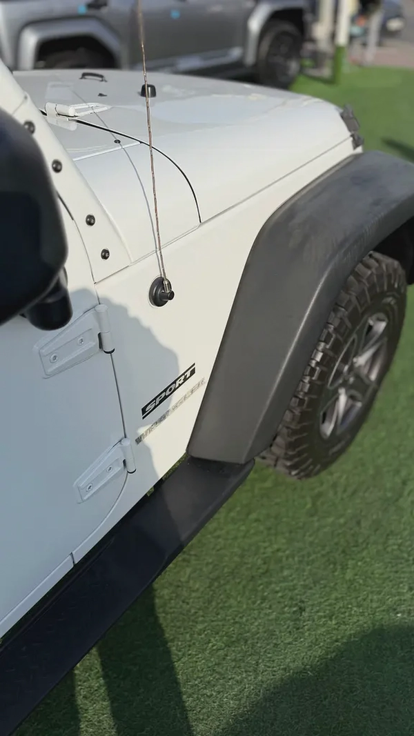 Original Paint Jeep Wrangler Sport 2014 GCC Excellent Condition