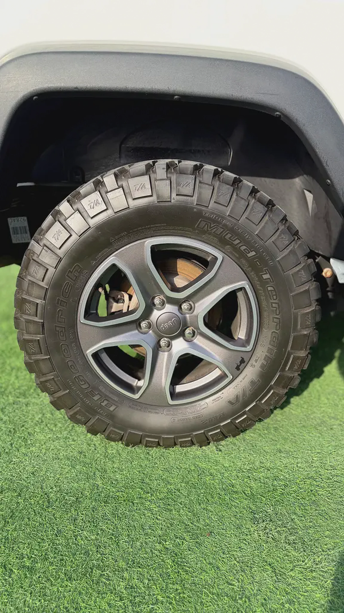 Original Paint Jeep Wrangler Sport 2014 GCC Excellent Condition-12-12