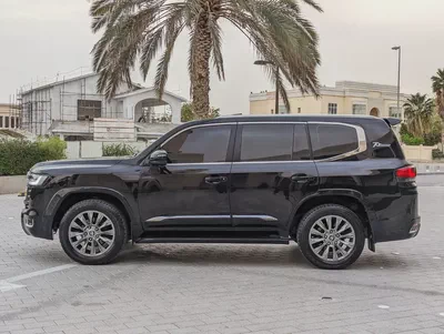 Toyota Land Cruiser GXR TOP 2015 Facelifted 2025 With Interior and Exterior - GCC Specs --16