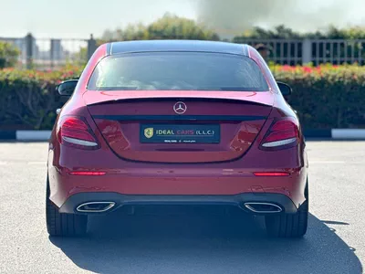 MERCEDES BENZ E200 | GCC SPECS | YEAR: 2017 | FULL OPTION-9