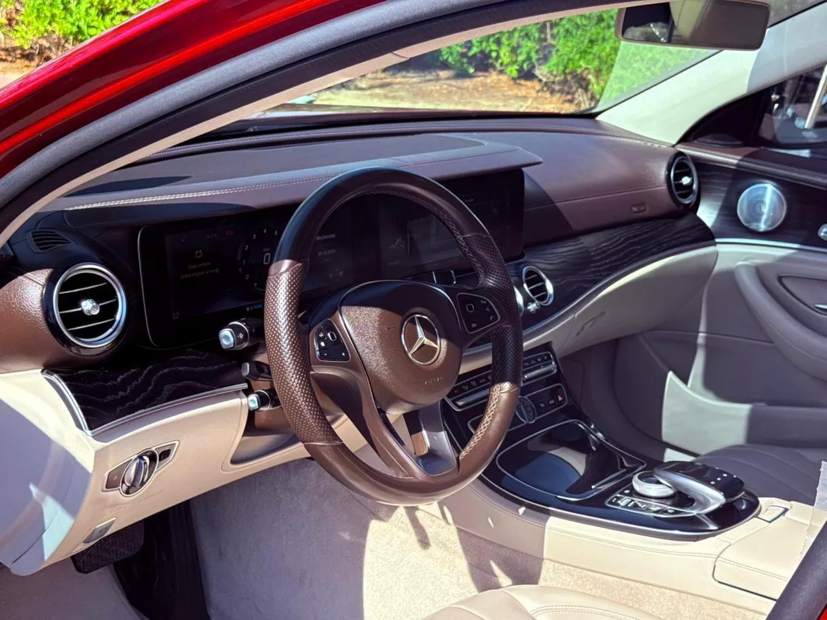 MERCEDES BENZ E200 | GCC SPECS | YEAR: 2017 | FULL OPTION-4-4