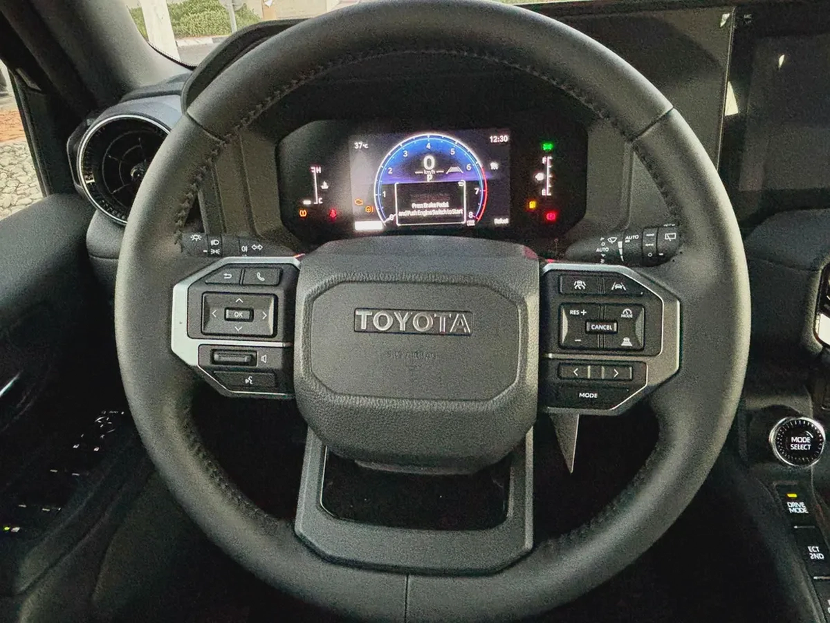 2026 Toyota Prado 2.4L Turbo with Radar – All-Rounder L1 | Brand New | GCC Specs-6-6