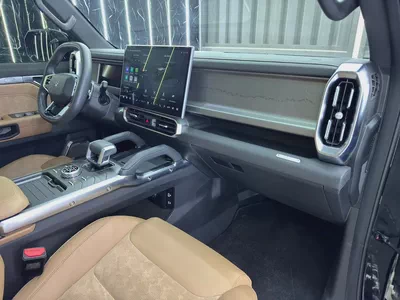 Defender Package  | Low Mileage | Jetour Warranty  11/2031 | Full Service History-10