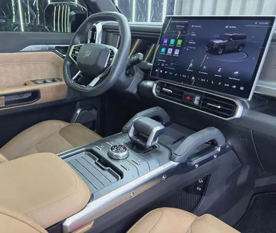 Defender Package  | Low Mileage | Jetour Warranty  11/2031 | Full Service History-15