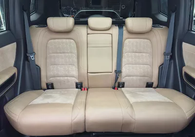Defender Package  | Low Mileage | Jetour Warranty  11/2031 | Full Service History-19