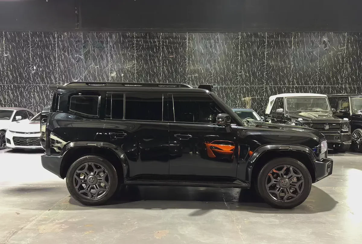 Defender Package  | Low Mileage | Jetour Warranty  11/2031 | Full Service History-6-6