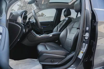 MERCEDES-GLC300 2021-16