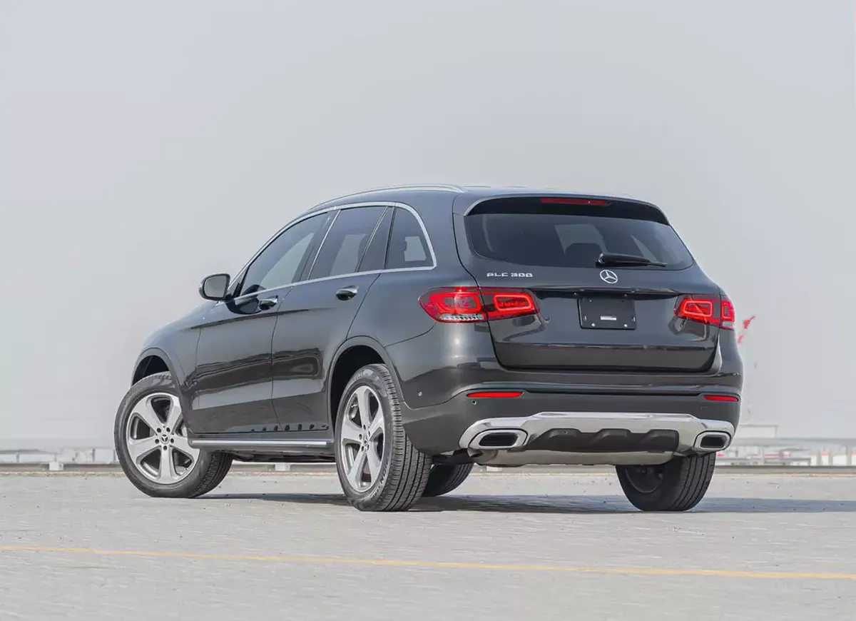 MERCEDES-GLC300 2021-3-3