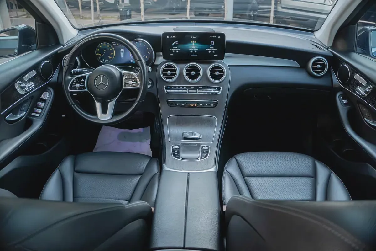 MERCEDES-GLC300 2021-7-7