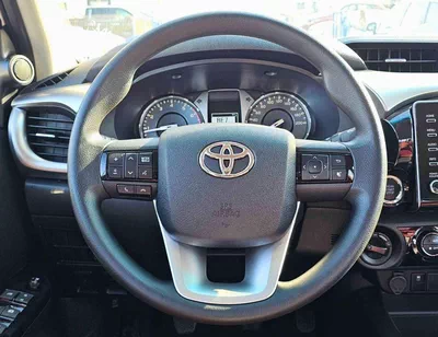 Toyota Hilux SR5 WIDE BODY DOUBLE CABIN || FULL OPTION  | PUSH START| WITHOUT DIFF-LOCK | PETROL M/T 2.7L V4 4WD-17