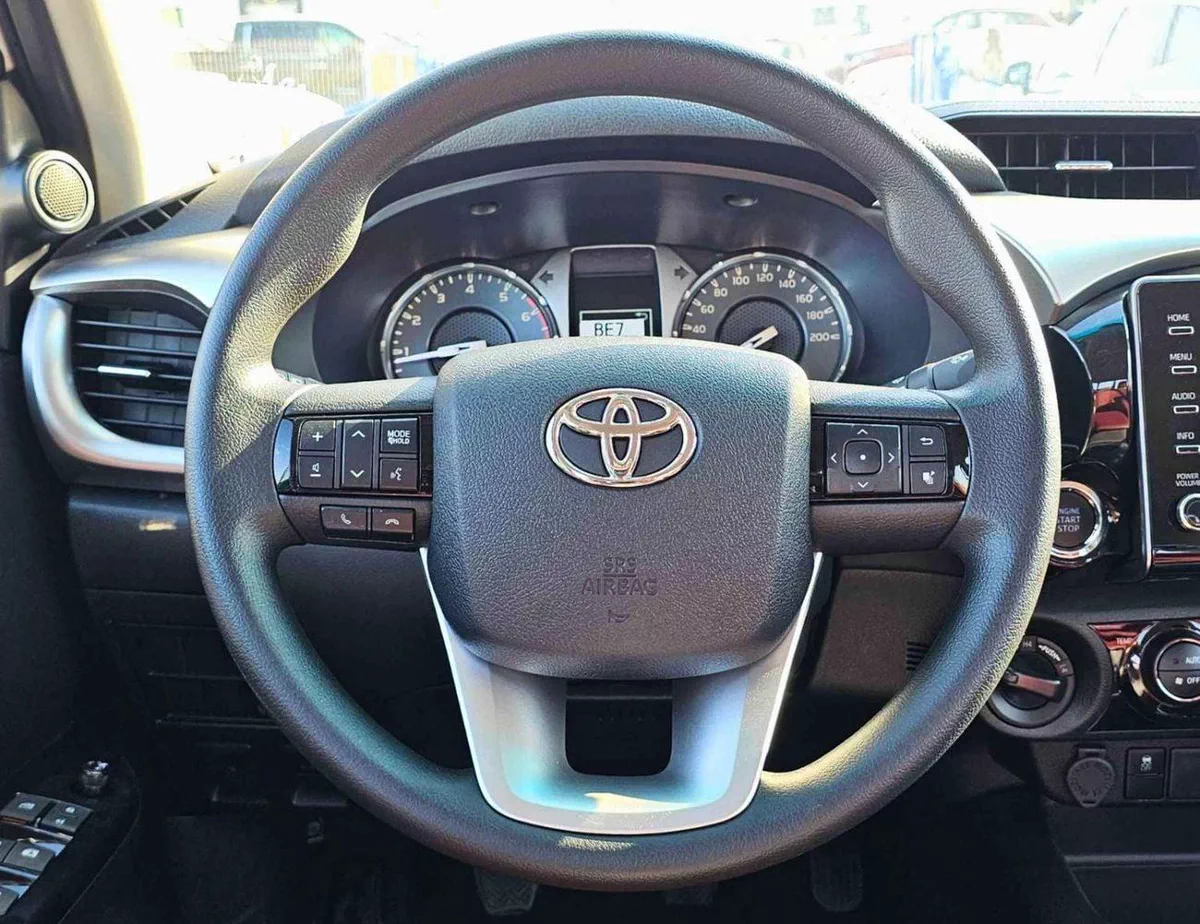 Toyota Hilux SR5 WIDE BODY DOUBLE CABIN || FULL OPTION  | PUSH START| WITHOUT DIFF-LOCK | PETROL M/T 2.7L V4 4WD-17-0