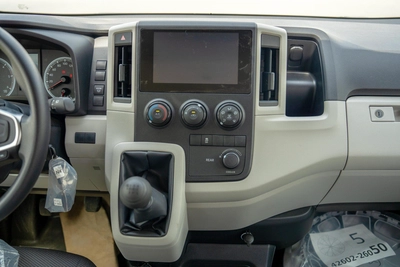TOYOTA HIACE 2.8L 2025-17