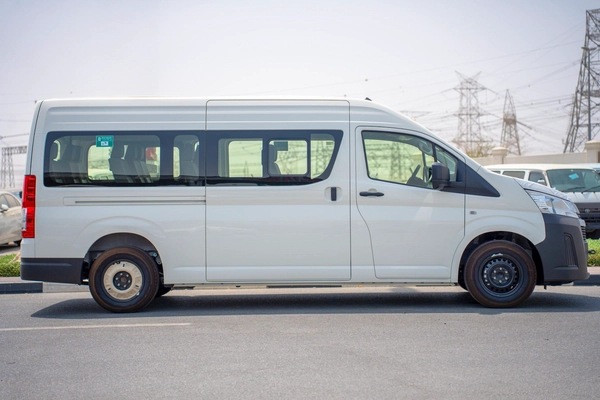 TOYOTA HIACE 2.8L 2025