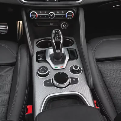 1,724 P.M • 0% Downpayment • Alfa Romeo Giulia Veloce • Agency Warranty And Service Contract-10