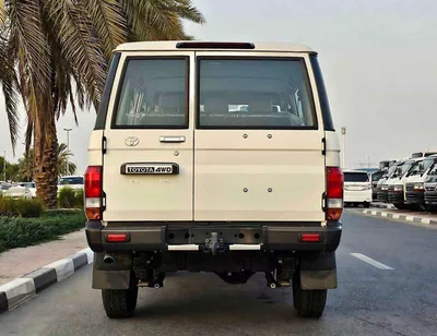 Toyota Land Cruiser 70 LC76 DX 4.2L DIESEL | M/T | POWER WINDOWS WITH LEATHER | 4WD (CODE # 68037)-2