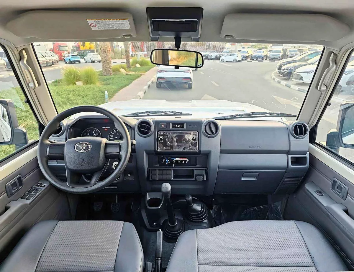 Toyota Land Cruiser 70 LC76 DX 4.2L DIESEL | M/T | POWER WINDOWS WITH LEATHER | 4WD (CODE # 68037)-3-0