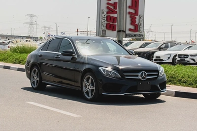 2016 - BENZ C200- SUPER CLEAN - LIKE NEW - ONLY 33,000 KM-0