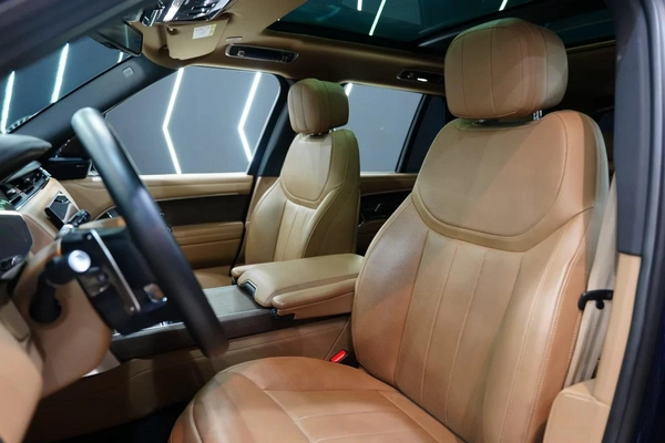 Land Rover Range Rover Vogue P400 SE