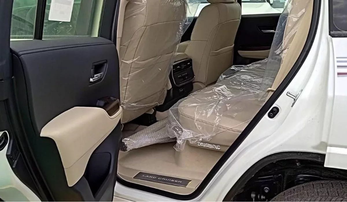 Toyota Land Cruiser GXR Toyota Land Cruiser 300 SERIES 4.0L  4WD 5 DOOR-12-0