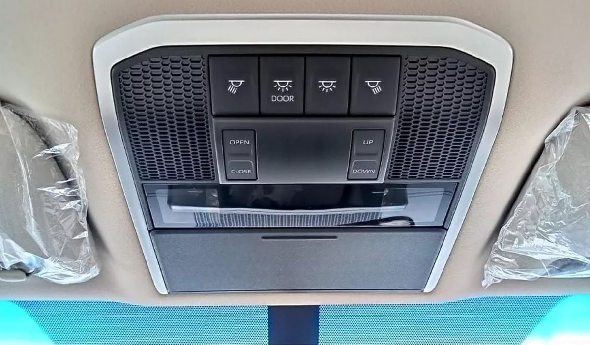 Toyota Land Cruiser GXR Toyota Land Cruiser 300 SERIES 4.0L  4WD 5 DOOR-17-0