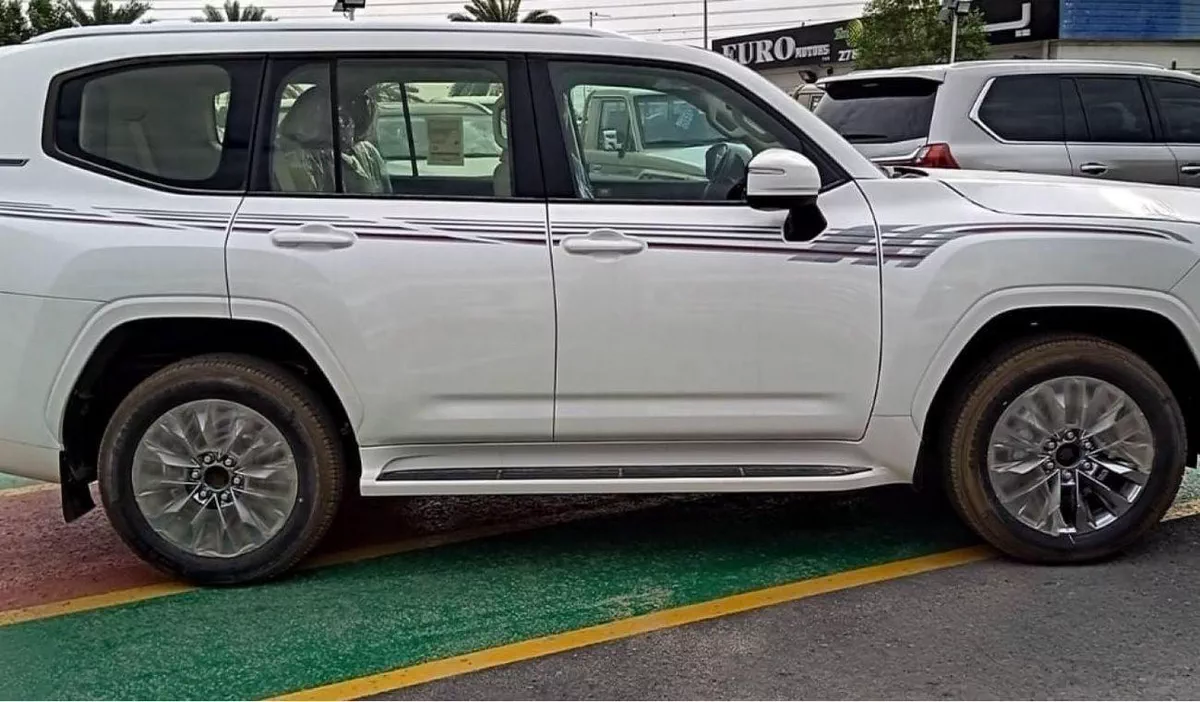 Toyota Land Cruiser GXR Toyota Land Cruiser 300 SERIES 4.0L  4WD 5 DOOR-5-0