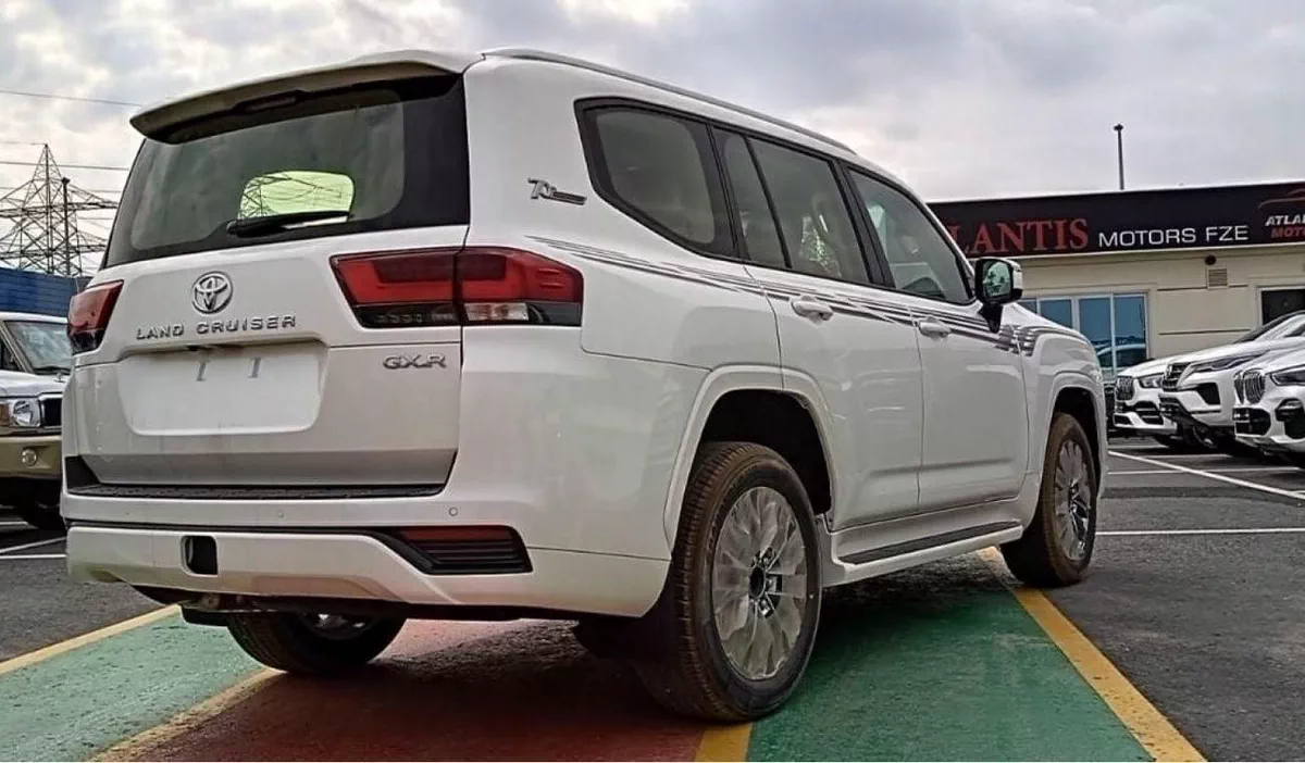 Toyota Land Cruiser GXR Toyota Land Cruiser 300 SERIES 4.0L  4WD 5 DOOR-6-0