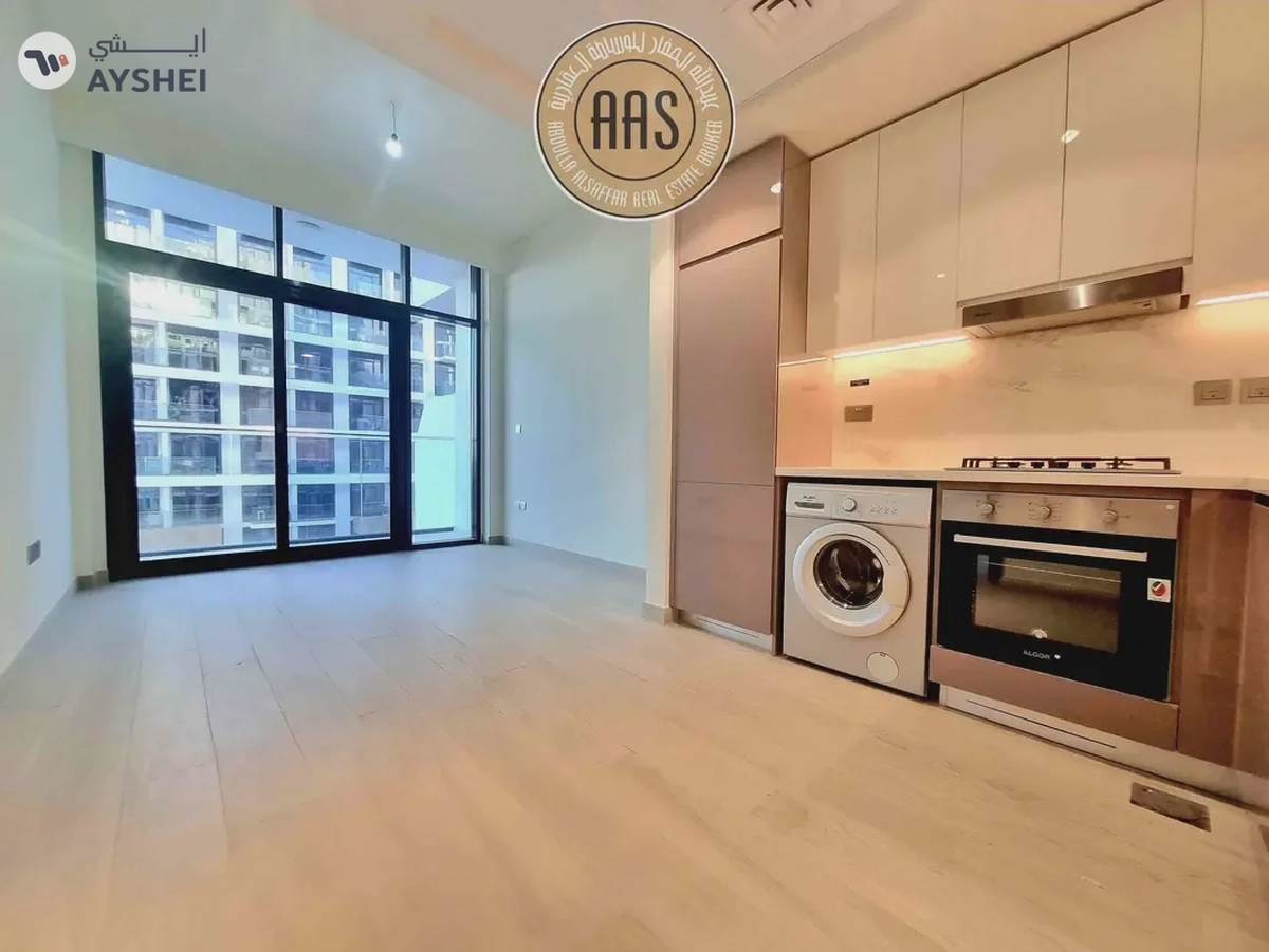 Best Price • Vacant Unit • High Floor • Pool View •
