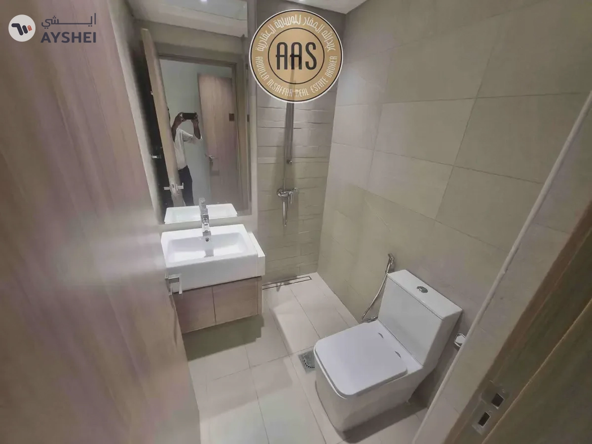 Best Price • Vacant Unit • High Floor • Pool View •