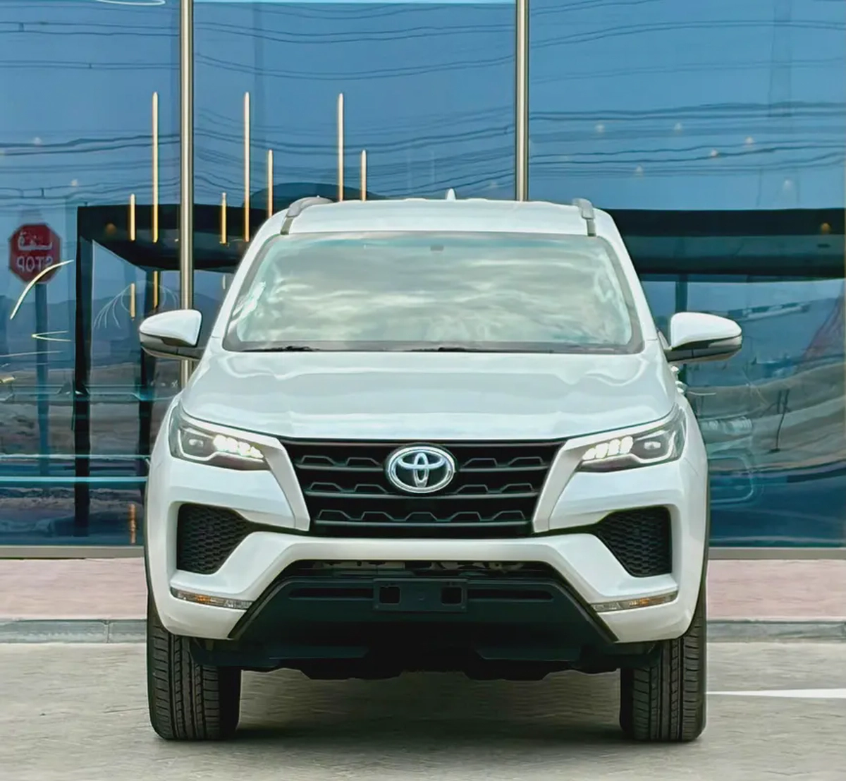 1346-Monthly Toyota Fortuner EXR I GCC | 2.7 L V4,Cruise, GPS I Accident Free-2-2