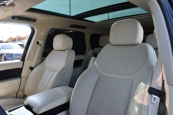 LAND ROVER RANGE ROVER SE 2023 | BLACK